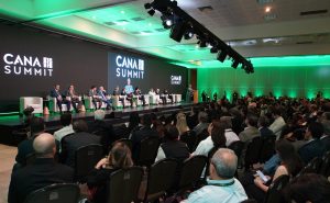 Cana-Summit-promove-troca-de-experiencias-e-analise-de-tendencias-que-influenciam-a-canavicultura-no-cenario-internacional-Credito-Divulgacao.JPG