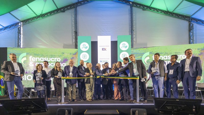 Cerimonia-de-abertura-da-feira-contou-com-a-presenca-de-autoridades-e-grandes-nomes-do-setor-Credito-WTF-Estudio