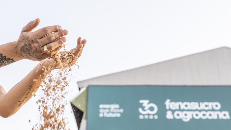 Paineis-que-discutem-caminhos-concretos-para-a-descarbonizacao-e-o-fortalecimento-da-industria-nacional-de-bioenergia-serao-realizados-no-dia-14-de-agosto-em-dois-palcos-da-FenaBio-Divulgacao